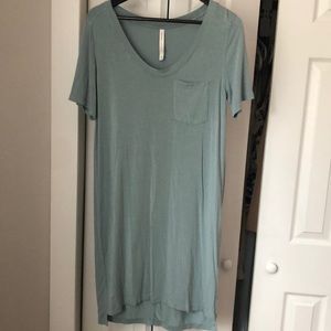 Aritzia ba baton tshirt dress